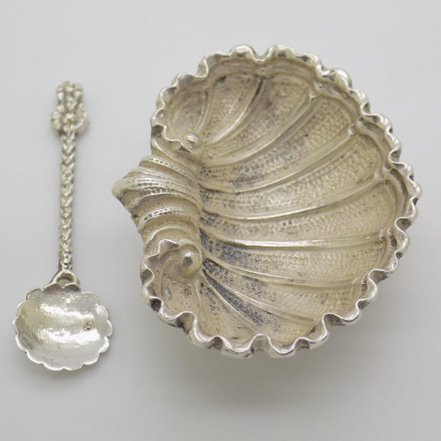 1960s Vintage Italian Handmade Genuine Silver Shell Shaped Salt or Pepper Cellar, 1960s For Sale - Image 5 of 11