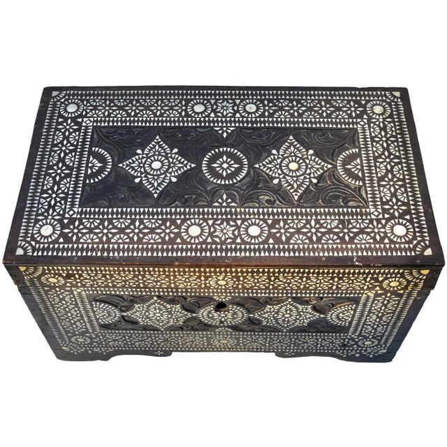 Tribal Late 19th Century Moorish-Patterned Mother-Of-Pearl Chest For Sale - Image 3 of 11
