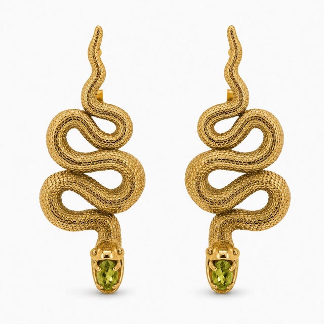 Massive snake earrings. Massive Snake earrings with peridots in opened mouth. Snake silver earrings. Long snake earring....