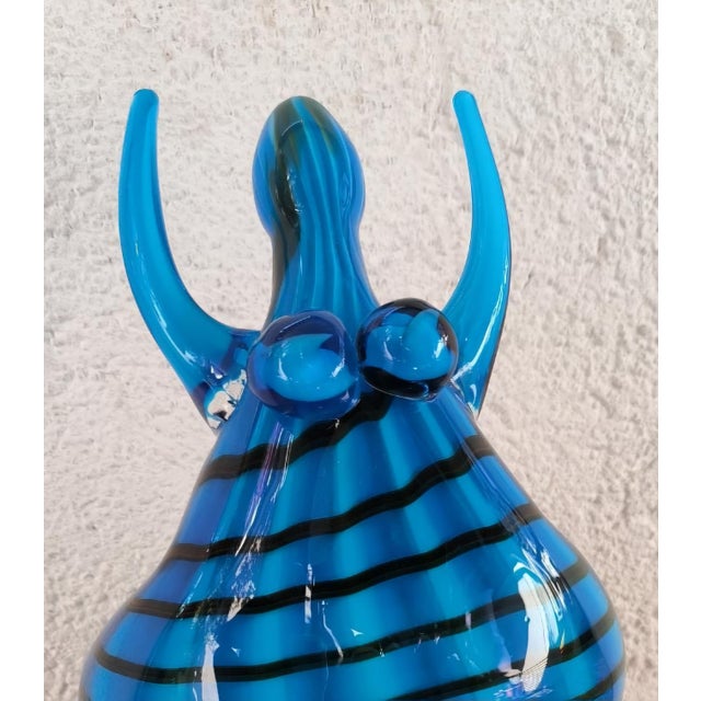 Mid-Century Modern Blue Murano Art Glass Sculpture With Spiral Stripes, Italy, Late 20th Century. For Sale - Image 3 of 8