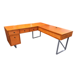Inbox Zero Furniture Nusaiba L-Shaped Lift-Top Cane Executive Desk
