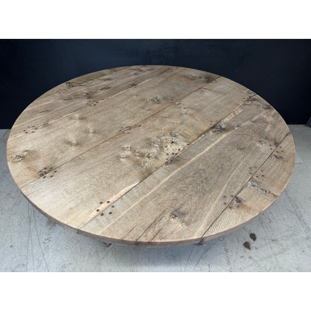 1920s Large Round Bleached Oak Farmhouse Dining Table, 1925 For Sale - Image 5 of 16