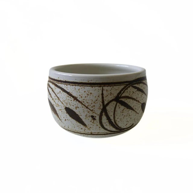 Vintage Handmade Ceramic Bowl from Jussis Keramik Åland, Finland For Sale - Image 5 of 5