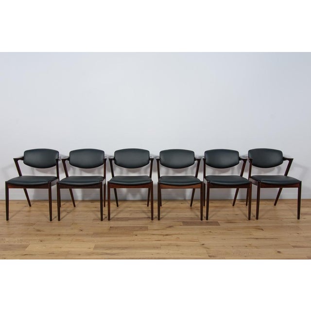 Mid-Century Modern Mid-Century Model 42 Dining Chairs in Rosewood by Kai Kristiansen for Schou Andersen, 1960s, Set of 6 For Sale - Image 3 of 18