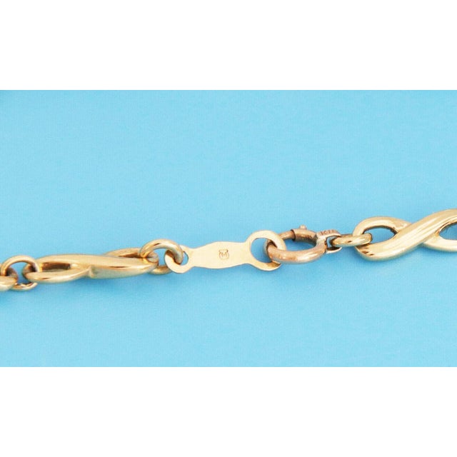 Mikimoto Pearls 18k Yellow Gold Infinity Link Necklace For Sale In Miami - Image 6 of 6