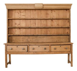 Example of Storage Cabinets & Cupboards