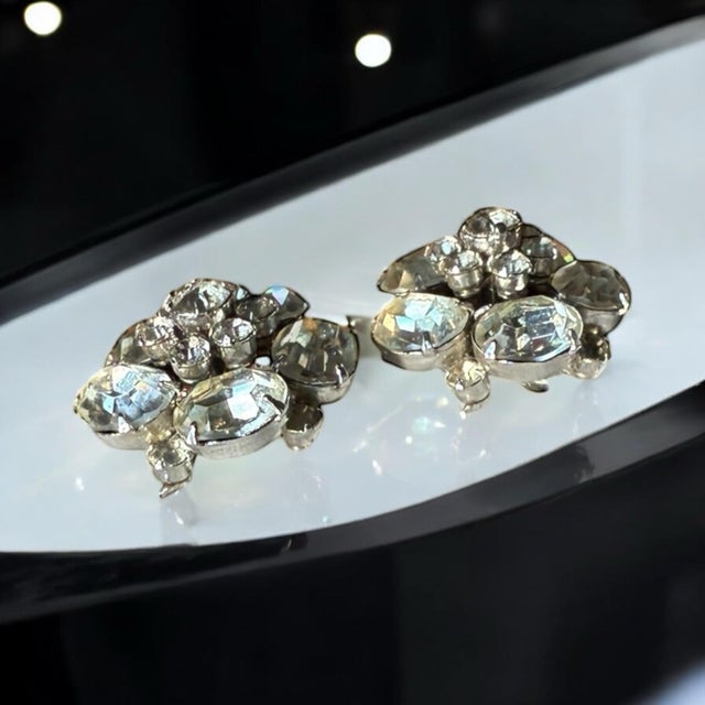 Coro 1950s Vintage Coro Faux Diamond Cluster Clip on Earrings, A Pair For Sale - Image 4 of 8