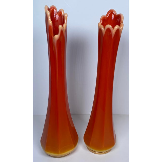 Pair of Bright Orange l.e. Smith Bittersweet Vases For Sale In Miami - Image 6 of 14