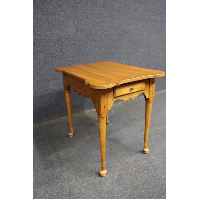 Queen Anne Ethan Allen Maple Queen Anne Style Side Table For Sale - Image 3 of 14