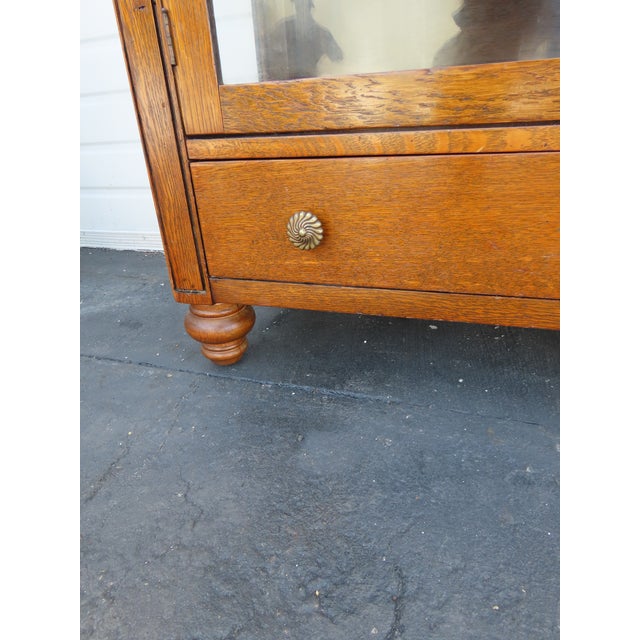 Peck and Hills Furniture Tiger Oak China Cabinet Bookcase Cupboard 6569 For Sale - Image 15 of 18