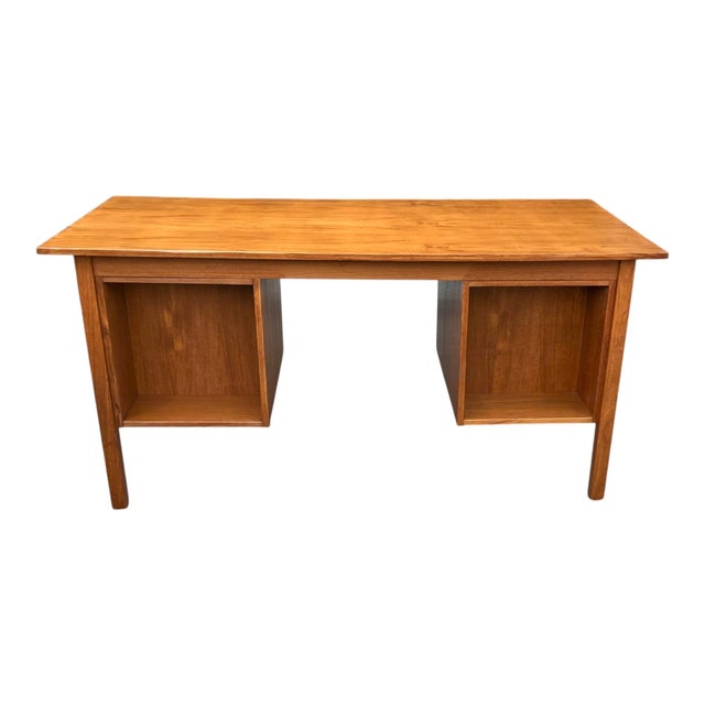 1960s Mid Century Modern Danish Teak Desk W/ 5 Drawers Floating Top Office Desk For Sale - Image 5 of 10