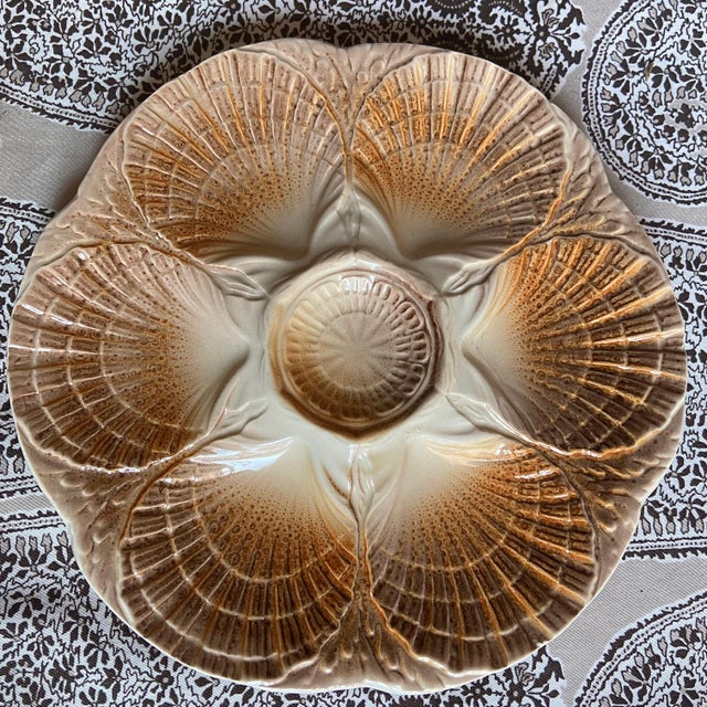 French Majolica Oyster Shell Plates from Sarreguemines, 1950s, Set of 6 For Sale - Image 6 of 11