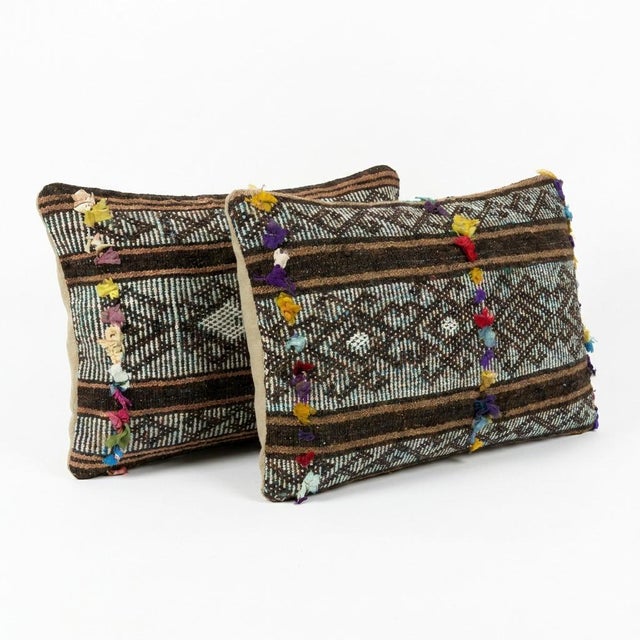 Mid-Century Modern Bohemian Kilim Lumbar Pillow Cover 16'' X 24'' - Set of Two For Sale - Image 3 of 4