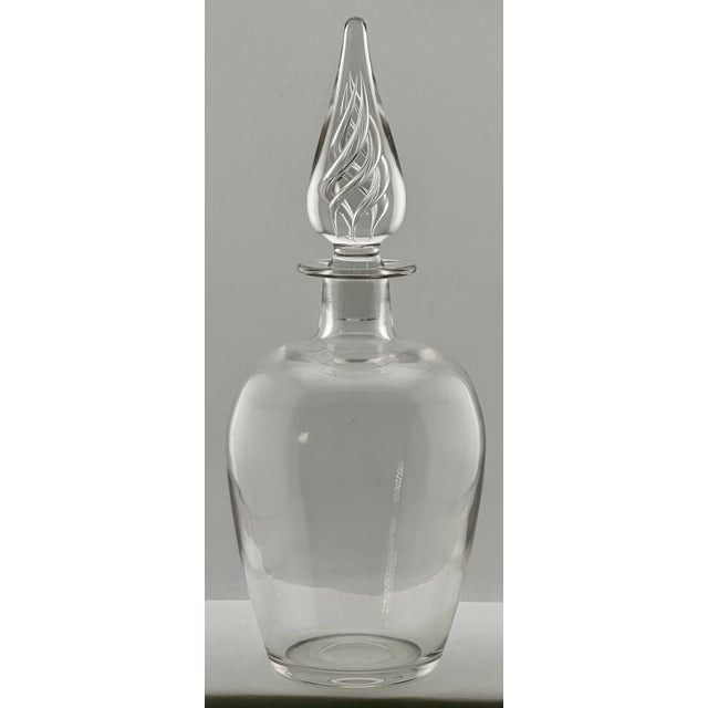 Transparent Mid 20th Century Fine Quality Matched Pair of Mid Century Hand Blown Crystal Decanters With Internal Air Bubble Twist Stopper For Sale - Image 8 of 18