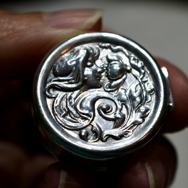 Early 20th Century Antique Art Nouveau Sterling Silver Pill Box For Sale - Image 5 of 7