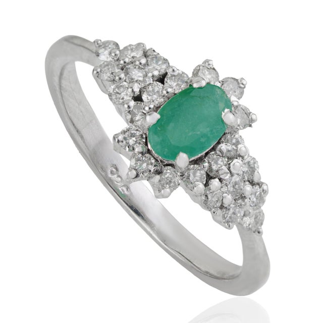Art Deco Diamond Studded Regal Natural Emerald Wedding & Engagement Cocktail Ring Size 8.5 For Sale - Image 3 of 13