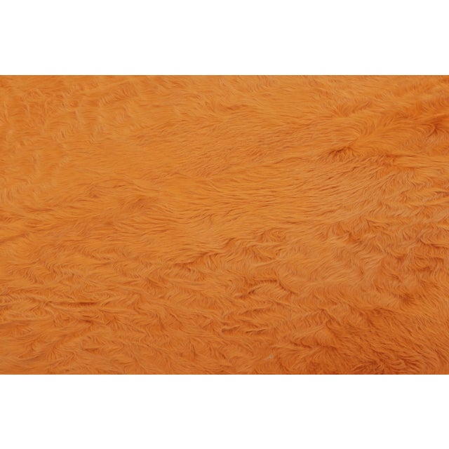 Originating from Brazil, this 7x7 premium Cowhide Solid Rug is a bold addition to Rug & Kilim’s Contemporary collection....