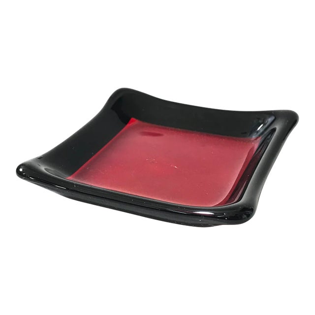 Late 20th Century Black and Red Iridescent Art Glass Square Trinket Dish Ashtray Signed K. Wade For Sale