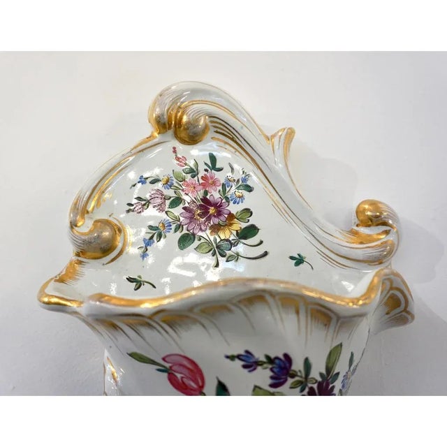 1870s Antique French Faience Pottery White Pink Gold Flower Holder Wall Pocket For Sale - Image 11 of 12