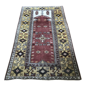 Vintage Turkish Rug: 1970s Prayer Design | 3'10"x6'9"