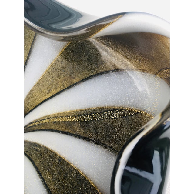 Metal Mid Century Modern Alfredo Barbini Black and White Gold Flex Italian Bowl. For Sale - Image 7 of 12