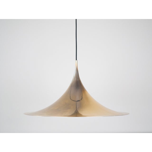 The Semi lamp was designed in 1968 as the result of a creative partnership between Claire Bonderup and Torsten Thorup....