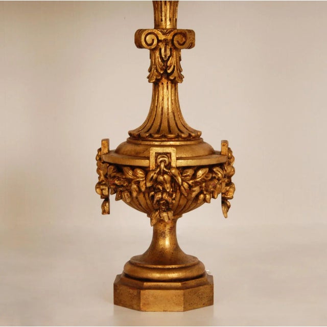 1930s Italian Lamps XL Carved Giltwood Gold Neoclassical Urn Vases Table Lamps - A Pair For Sale - Image 5 of 12
