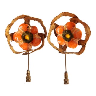 Brutalist Poppy Flower Lamp Finials - a Pair For Sale