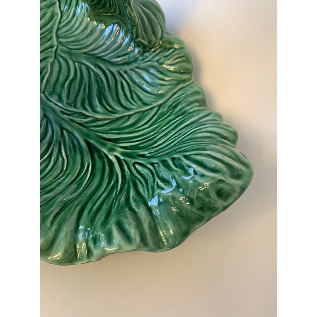 Late 20th Century Vintage Early Bordallo Pinheiro Large Majolica Cabbageware Serving Platter With Handle Centerpiece For Sale - Image 5 of 7