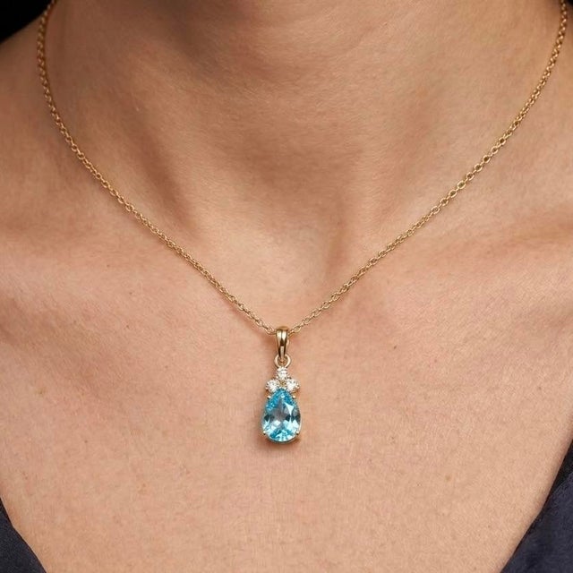 Contemporary Elegant Style Blue Topaz Pendant - December Birthstone Pendant for Woman For Sale - Image 3 of 5