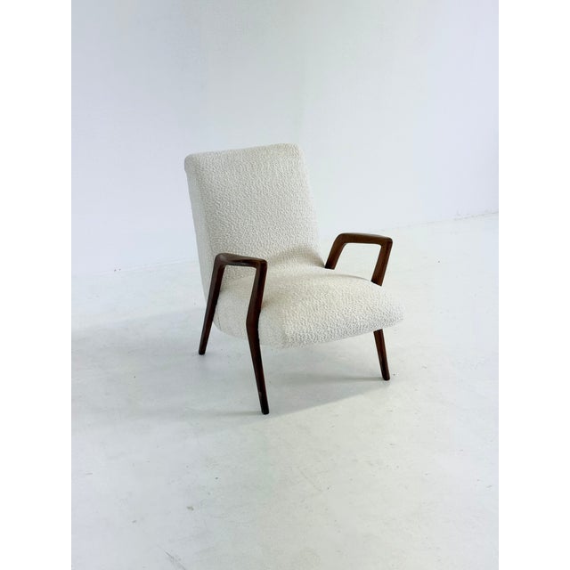 Brown Mid-Century Italian Lounge Armchair in Cherrywood and White Bouclé, 1950s For Sale - Image 8 of 14