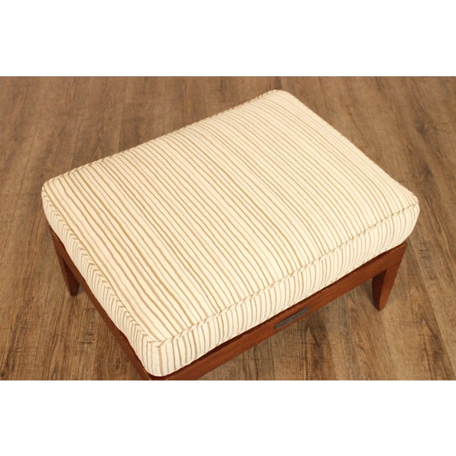 2010s Early 21st Century Tommy Bahama Outdoor Patio Faux Wood Ottoman For Sale - Image 5 of 12