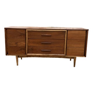 1960s Mainline by Hooker 9 Drawer Dresser, Attributed For Sale