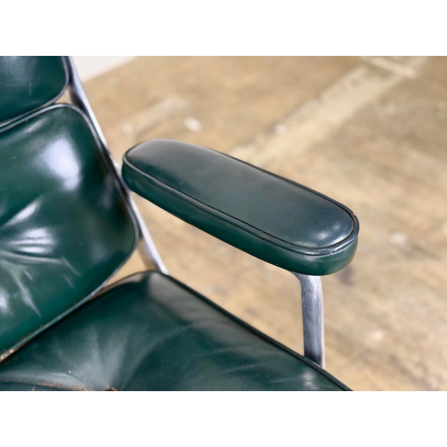 1960s Eames Time Life "Lobby" Chair - Green Leather - 1st Generation Model 675 For Sale In Atlanta - Image 6 of 12