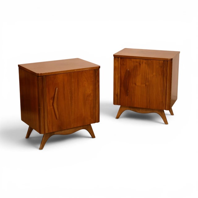 Young Manufacturing Vintage Sculptural Mid Century Modern Pair of Nightstands C. 1960s, Attrbiuted For Sale - Image 14 of 14
