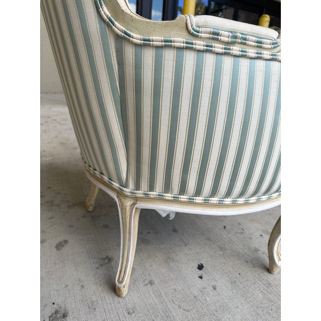 Vintage French Louis XV Style Striped Silk Bergère Chair With Matching Pillow For Sale - Image 16 of 16