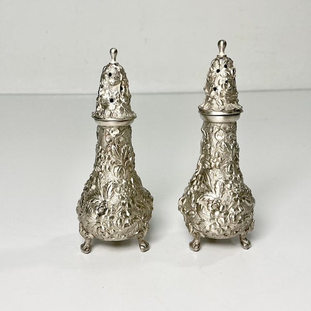 The Stieff Co. Vintage Hollywood Regency Chippendale Stieff Repousse Full Chased Sterling Footed Salt & Pepper Shakers - A Pair For Sale - Image 4 of 13