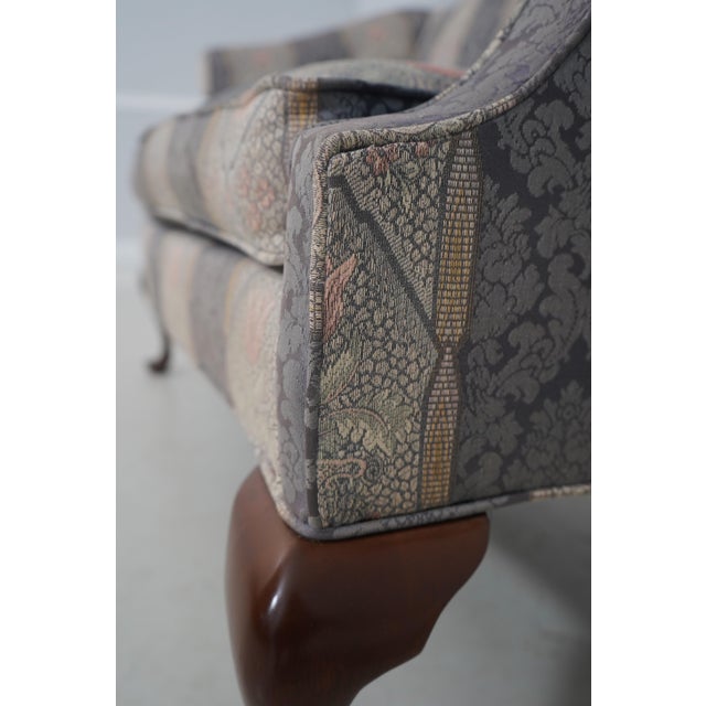 Southwood Queen Anne Mahogany Camelback Loveseat For Sale - Image 11 of 18