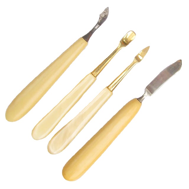 Antique French Ivory & Celluloid Vanity Collection, Set of 10 For Sale - Image 4 of 6