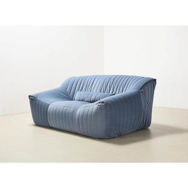 Sandra' 2-seater sofa, designed by Annie Hieronimus in 1976 for Cinna France. Extremely comfortable sofa and very cool...