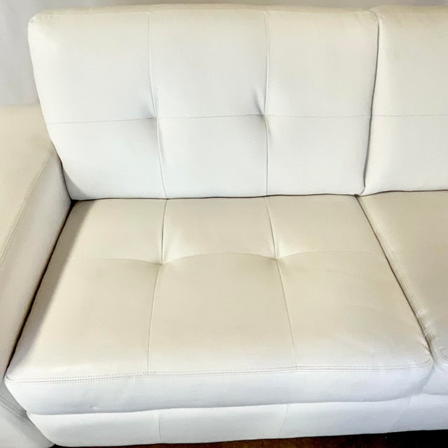 Early 21st C Modern Contemporary Cube White Leather Sofa, After Knoll. For Sale - Image 10 of 10