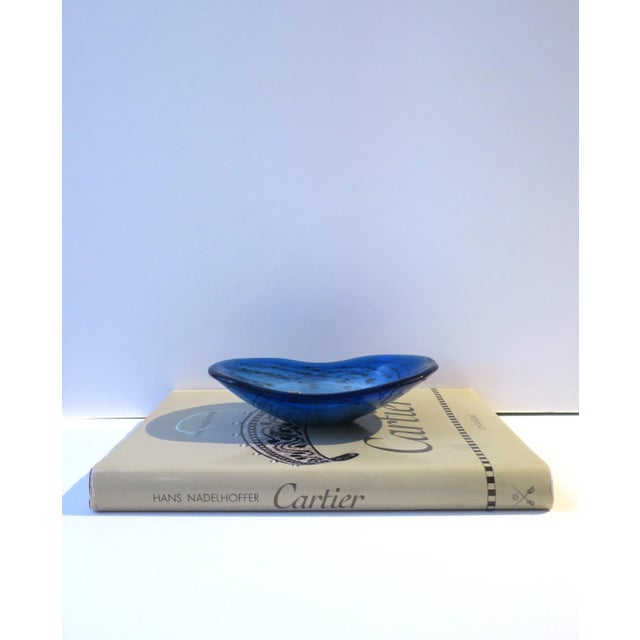 Modern Blue and White Art Glass Bowl For Sale - Image 3 of 9