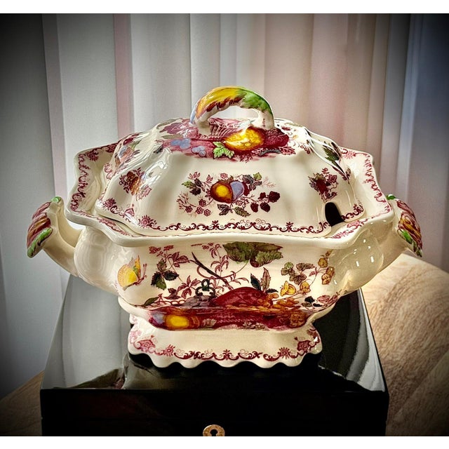 1950s Vintage Red Fruit Basket Lidded Soup Tureen from Mason's Ironstone, England, 1950s For Sale - Image 5 of 18