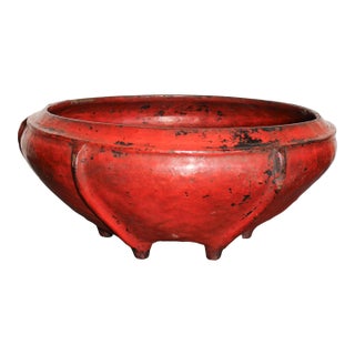 19th Century Red Lacquered Burmese Footed Bowl With Hexagonal Vertical Ribs For Sale