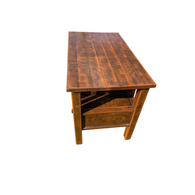 Antique Mission Style Quartersawn Oak Desk | Arts & Crafts Era Kneehole Library Writing Table For Sale - Image 4 of 17
