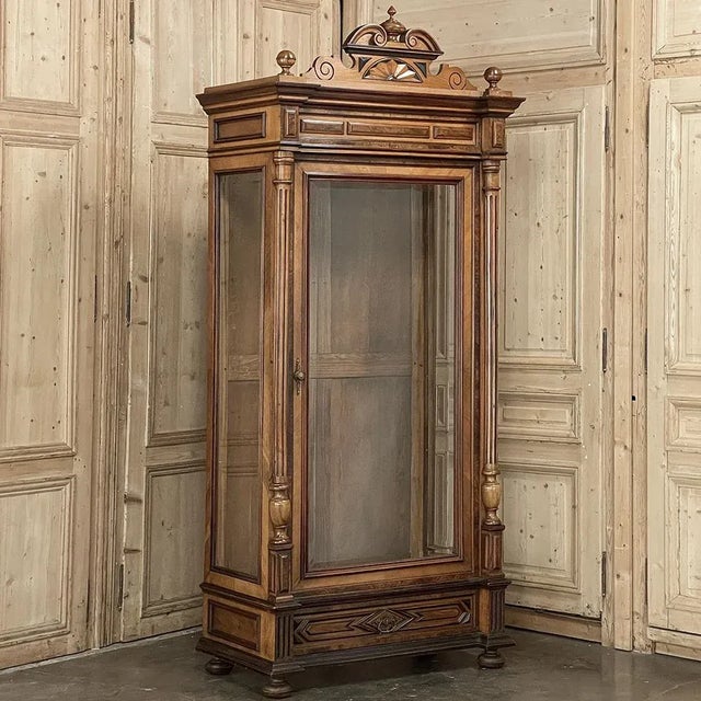 Neoclassical 19th Century French Neoclassical Walnut Display Armoire ~ Bookcase For Sale - Image 3 of 13