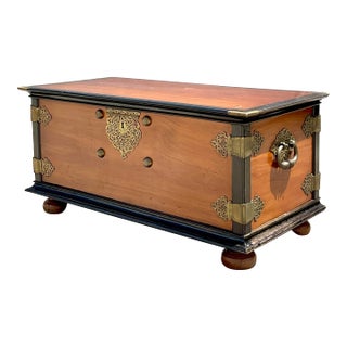 Late 20th Century Vintage Ebony and Mahogany Blanket Chest For Sale