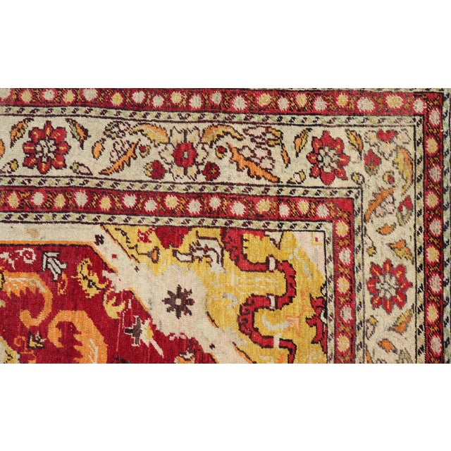 Early 20th Century Antique Turkish Fine Sivas Rug With Center Medallion in Red, Yellow & Light Green For Sale - Image 9 of 13