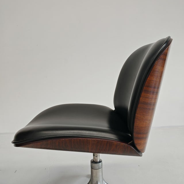Set of Chairs in Black Eco-Leather and Walnut from Mim Roma, 1960s For Sale - Image 13 of 18