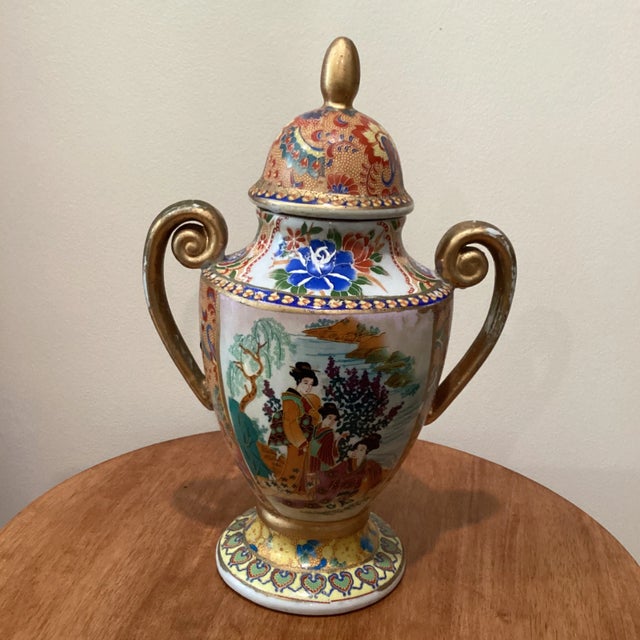 Ceramic Japanese Famille Ginger Jar Vase With Gilt Handles 19th Century Figurative Scenes For Sale - Image 7 of 10